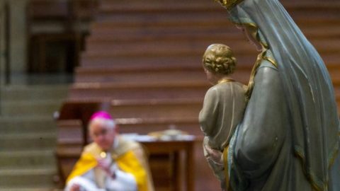 Oakland church leaders form coalition to reopen amid lockdown