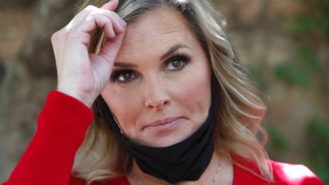Texas salon owner fined, sentenced to jail for violating coronavirus lockdown measures