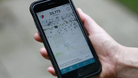 States attempt to stop the spread of COVID-19 with contact tracing