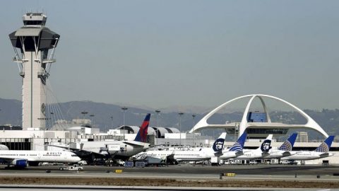 LAX using thermal cameras for temperature checks