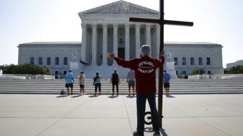 Supreme Court rules in favor of religious liberty in 2 landmark cases