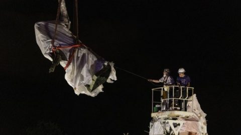 Removal of 2 Chicago Christopher Columbus statues sparks controversy